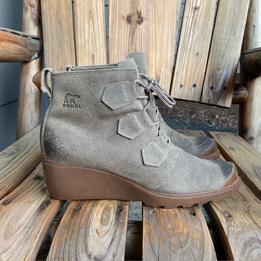 Sorel Toronto Waterproof Lace Wedge Boots Womens Size 10.5 Oiled Suede Leather